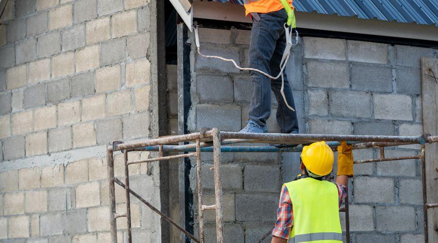 Expert Emergency Roof Repairs services in Elsberry, MO